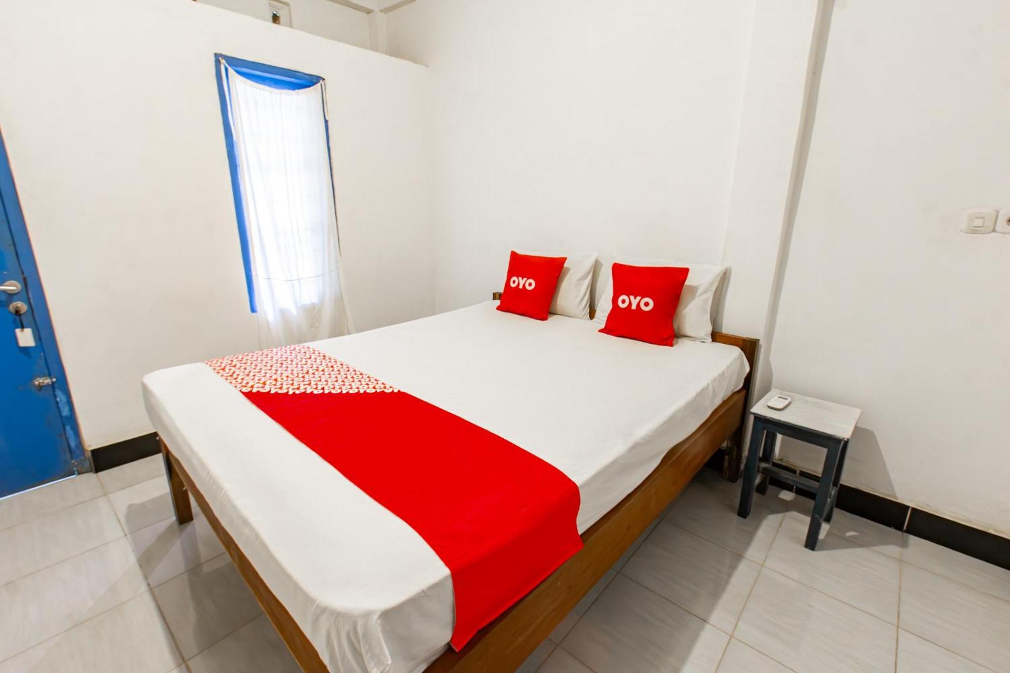 Oyo 93359 Kawi Homestay Praya Eksteriør billede